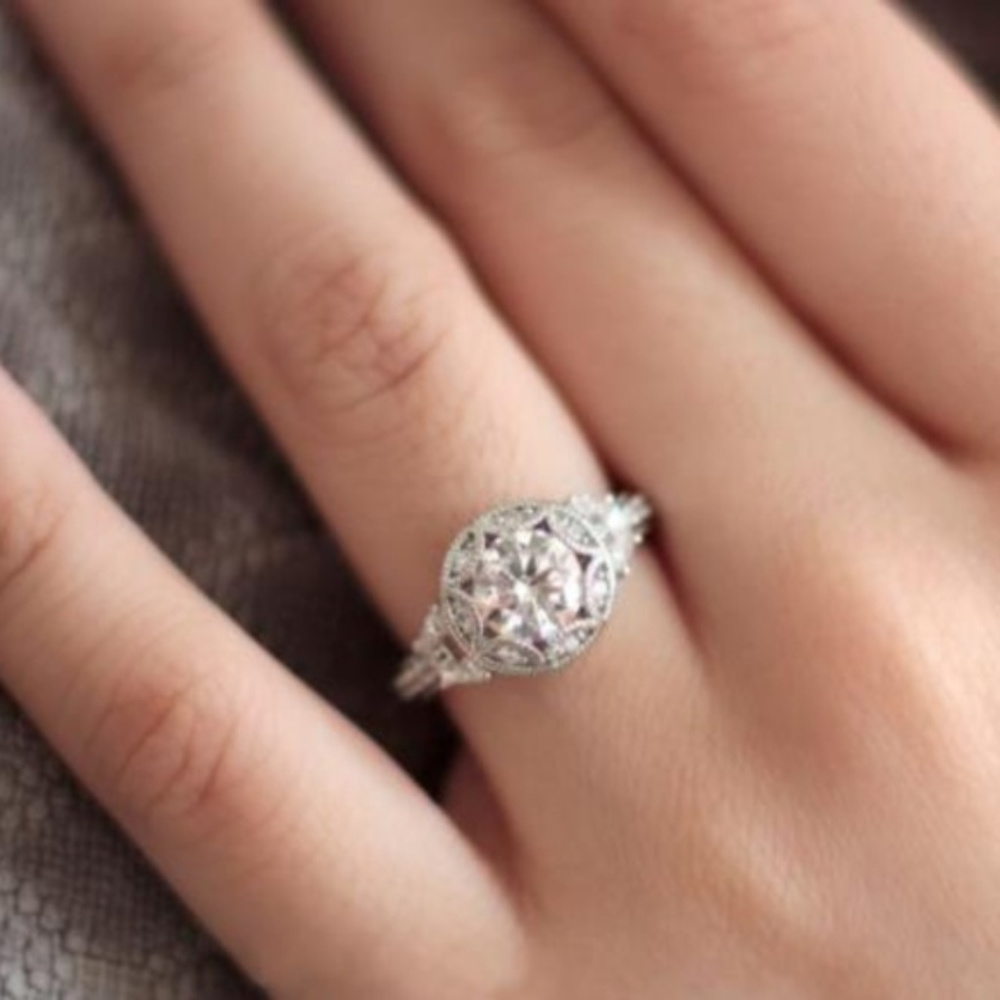 NEW Women’s Sterling Silver Faux Diamond Ring